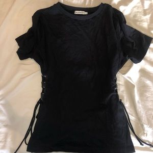 Short sleeve light before dark shirt with laces